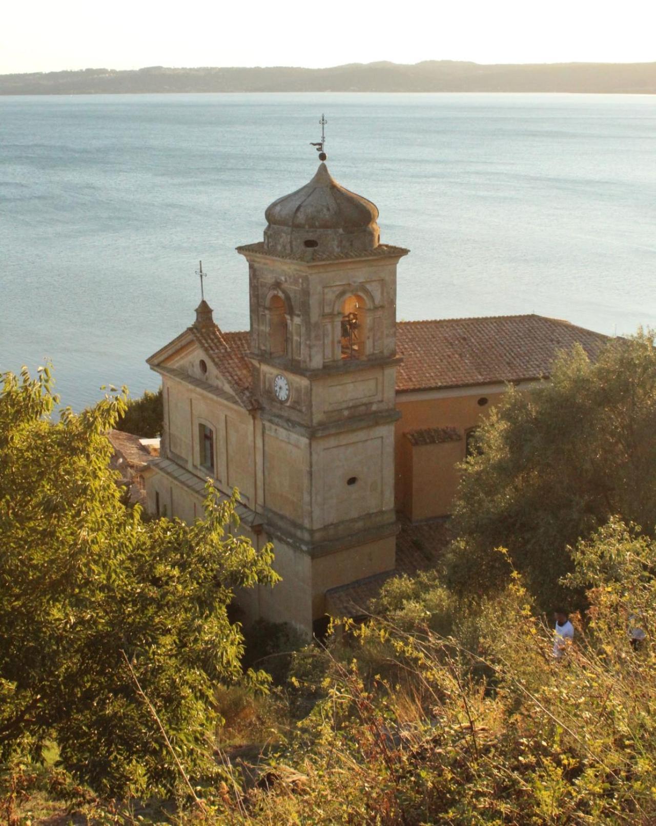 Dolce Lago Trevignano Romano Kültér fotó